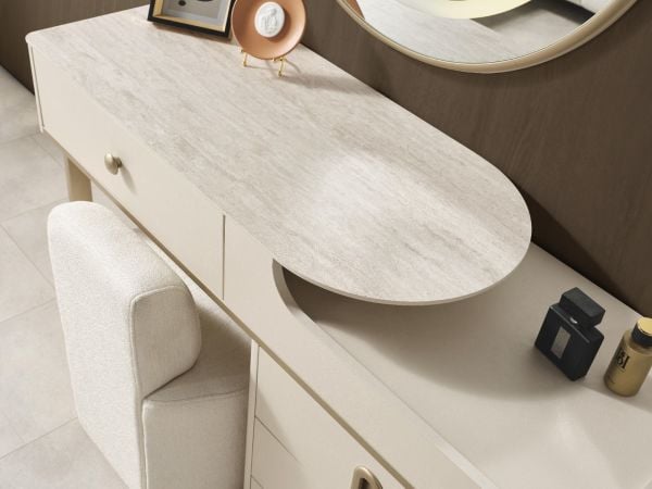 Bodrum Köşeli Yatak Odası