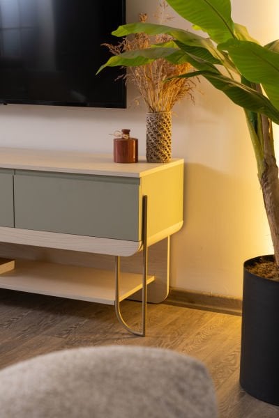 Charisma Tv Ünitesi