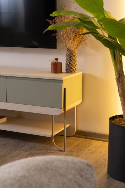 Charisma Tv Ünitesi