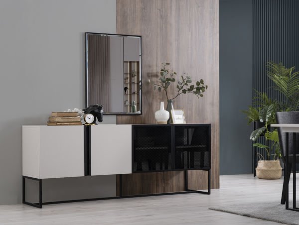 Karo Dolunay  Yemek Odası (Teşhir)