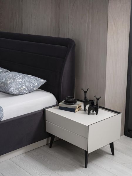 Mona Black Yatak Odası